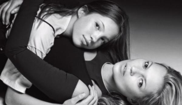 На новой обложке VOGUE появилась Кейт Мосс со своей дочерью