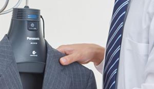 Panasonic сделал вешалку, которая устранит неприятный запах и избавит от аллергенов
